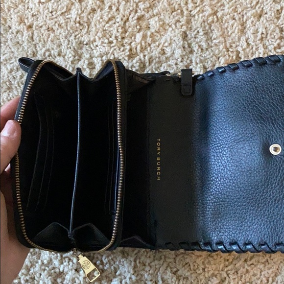 Tory Burch wristlet wallet - Picture 3 of 3